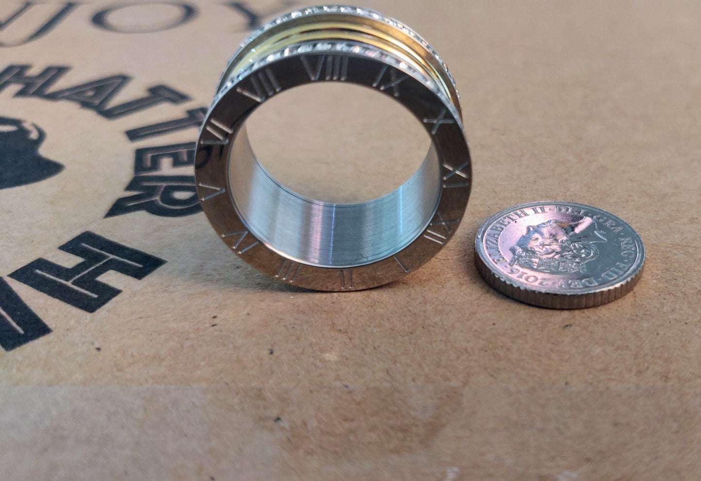 Stainless Steel Roman Numeral Colosseum Ring - HipHatter