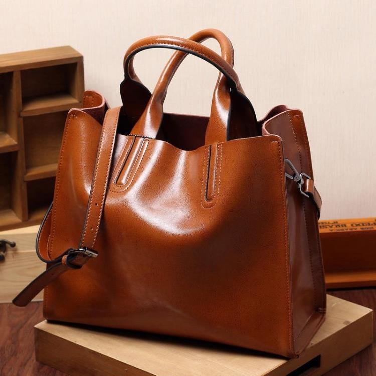 The No Nonsense: Vintage Leather Style Tote Bag | HipHatter